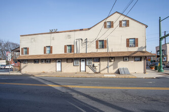 223 S Union St in Middletown, PA - Foto de edificio - Building Photo