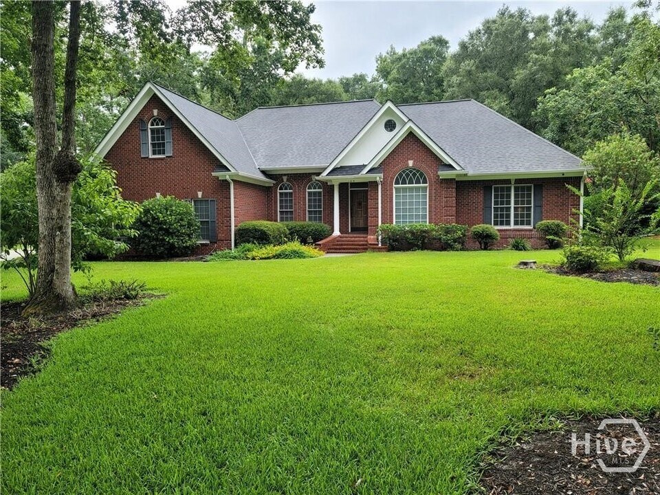 104 Red Bluff Run in Rincon, GA - Building Photo