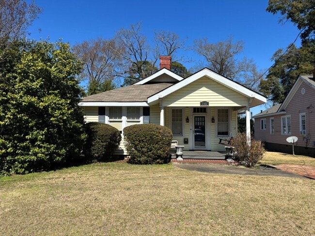 property at 1901 Hill St