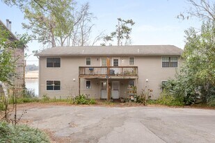 1956 Nicklaus Dr in Tallahassee, FL - Building Photo