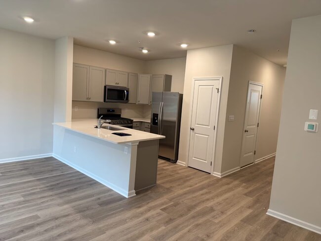 1216 Susan Cir in Breinigsville, PA - Building Photo - Building Photo