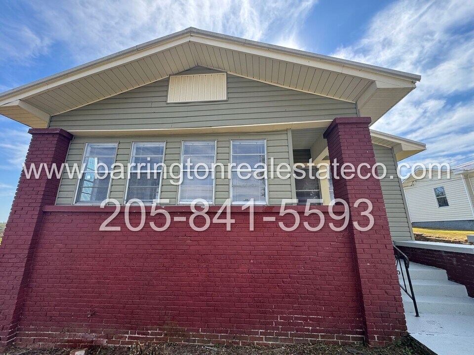 1025 Columbia St in Birmingham, AL - Foto de edificio