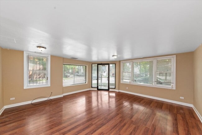 property at 3000 S Kedvale Ave
