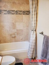 917 Sand Creek Dr in Bakersfield, CA - Building Photo - Building Photo