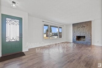 9824-9868 68 St NW in Edmonton, AB - Building Photo - Building Photo