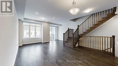 87 Anna Russell Way in Markham, ON - Building Photo - Building Photo