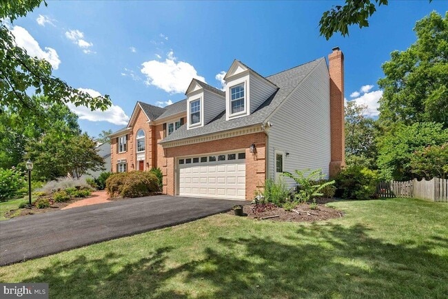 property at 8608 Oak Brook Ln
