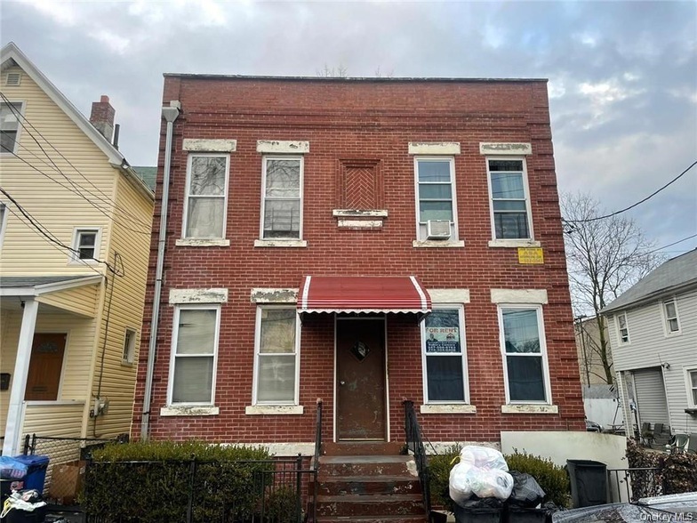 11 Harrison St in Mount Vernon, NY - Building Photo