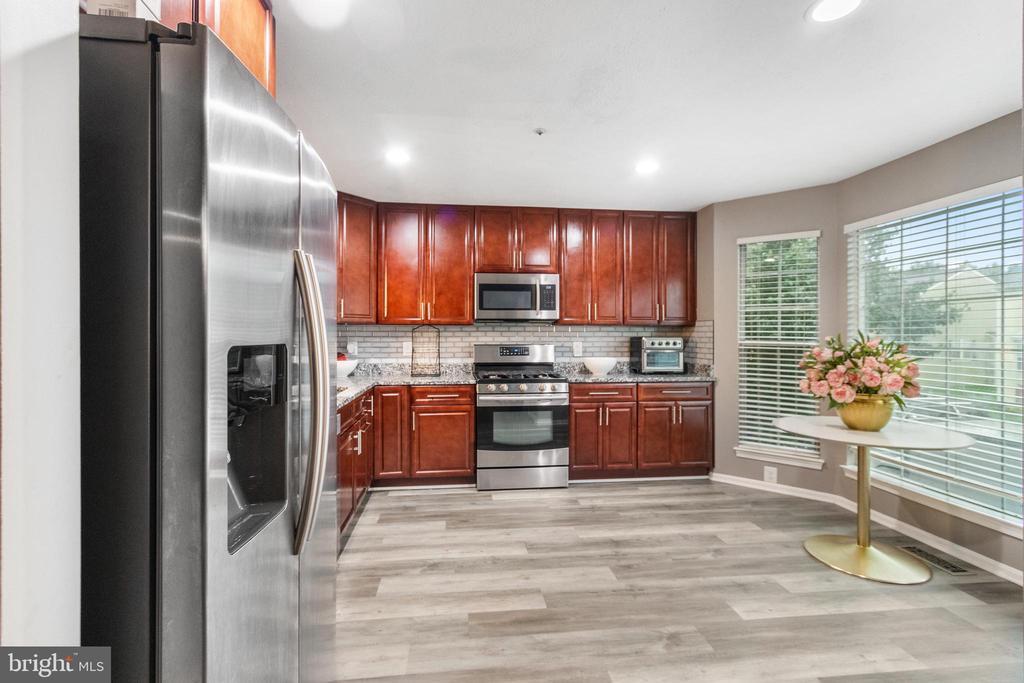 12604 Willow Vw Pl in Waldorf, MD - Building Photo