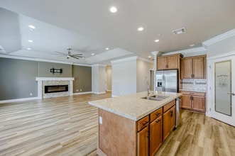 4585 Risstay Way in Shasta Lake, CA - Building Photo - Building Photo