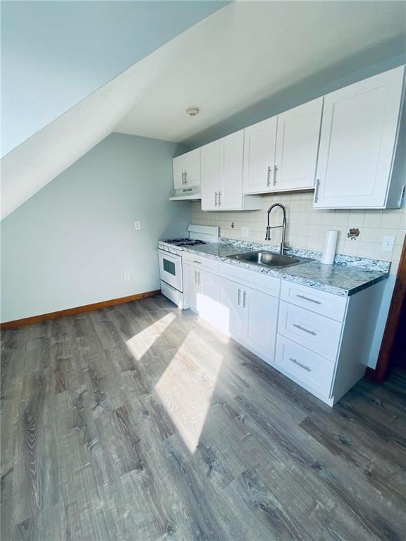 property at 263 Bourne Ave