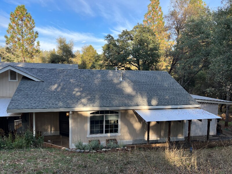 10877 Morning Star Ln in Nevada City, CA - Building Photo