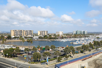 Shores in Marina Del Rey, CA - Foto de edificio - Building Photo