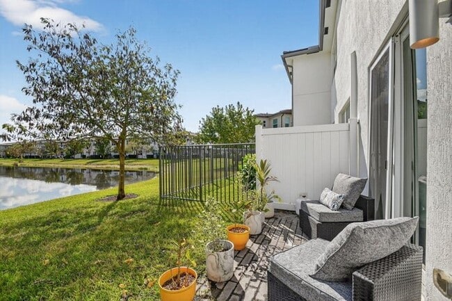 4790 Navali Dr in Wellington, FL - Building Photo - Building Photo