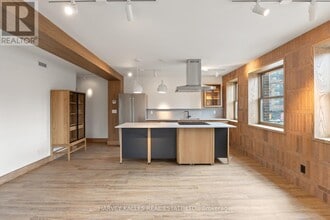 663 Greenwood Ave in Toronto, ON - Building Photo - Building Photo