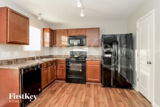 231 Creekstone Ct in Lexington, NC - Building Photo - Building Photo