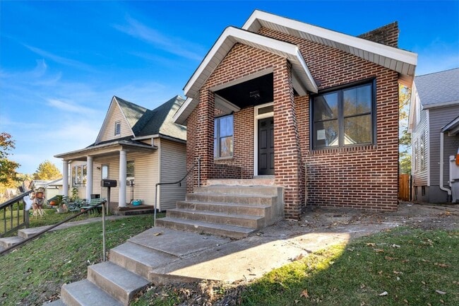 property at 6752 W Park Ave