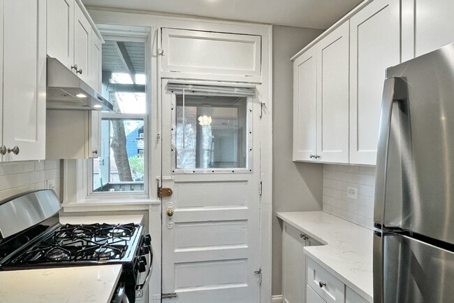 1158-1164.5 S. Oak Park Ave.