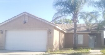 259 Sunny Meadow Dr in Bakersfield, CA - Building Photo