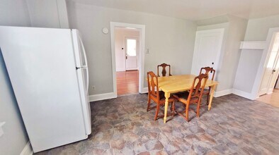 645 W King St in Littlestown, PA - Building Photo - Building Photo