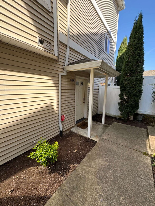 property at 11841 SE Pine St