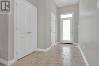 803 Indica St in Ottawa, ON - Building Photo - Building Photo