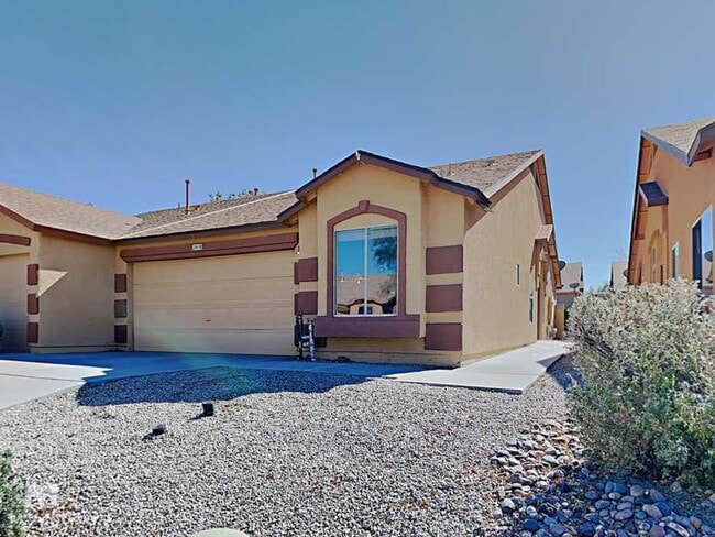 property at 2018 E Calle Arroyo Lindo