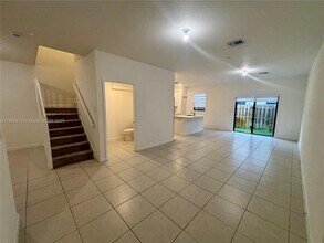 218 SW 159th Ct in Pembroke Pines, FL - Building Photo - Building Photo