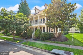 10631 Poagues Battery Dr in Bristow, VA - Building Photo - Building Photo