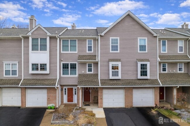 property at 117 N Barrow Pl