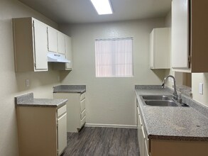 674 W 41st St in San Bernardino, CA - Building Photo - Building Photo