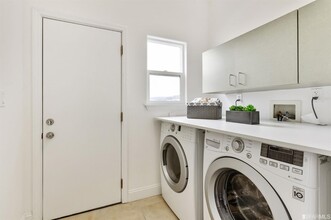 190 Edinburgh St in San Francisco, CA - Building Photo - Building Photo