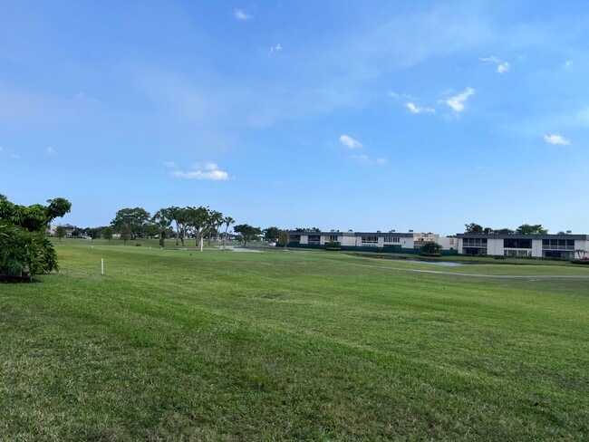 183 Normandy Ln in Delray Beach, FL - Building Photo - Building Photo