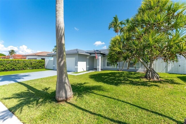 14845 SW 174th St in Miami, FL - Building Photo - Building Photo