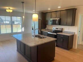 717 Sheldrake Ln in Bowling Green, KY - Building Photo - Building Photo