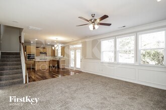 4346 Alysheba Dr in Fairburn, GA - Foto de edificio - Building Photo