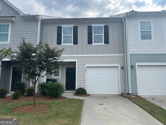 property at 1002 Paddington Dr