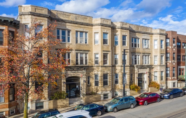 884 Huntington Ave, Unit G4