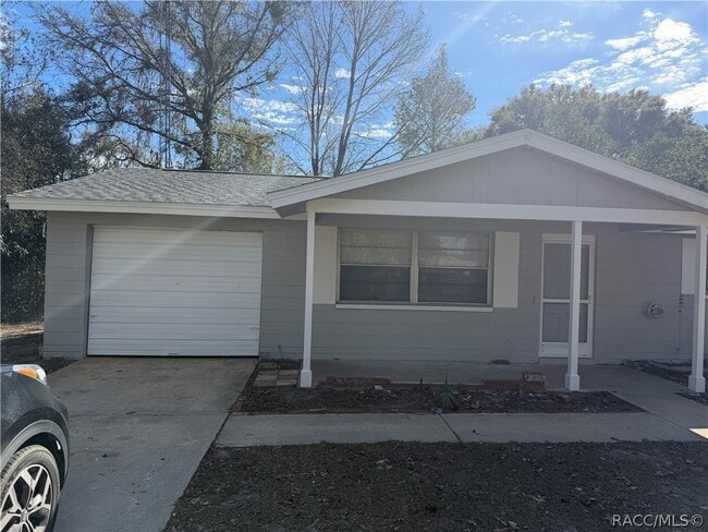 2713 Adams St W in Inverness, FL - Building Photo - Building Photo