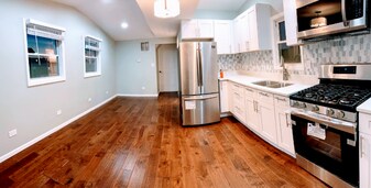 3418 W McLean Ave, Unit Top in Chicago, IL - Building Photo