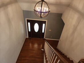 6801 N Hairpin Dr in Quinton, VA - Building Photo - Building Photo