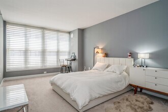 1125 Maxwell Ln in Hoboken, NJ - Building Photo - Building Photo