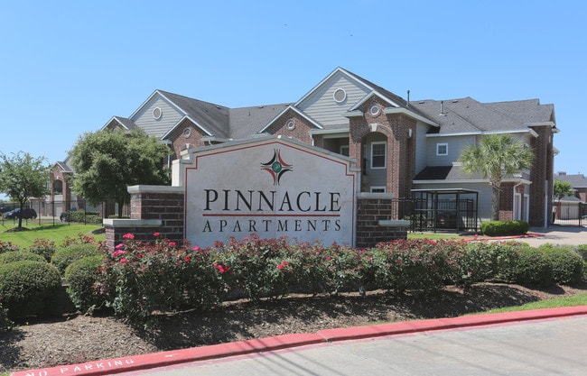 Pinnacle Apartments