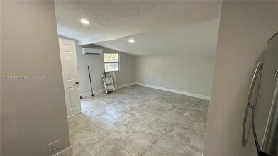 408 S 9th St in Lantana, FL - Building Photo - Building Photo