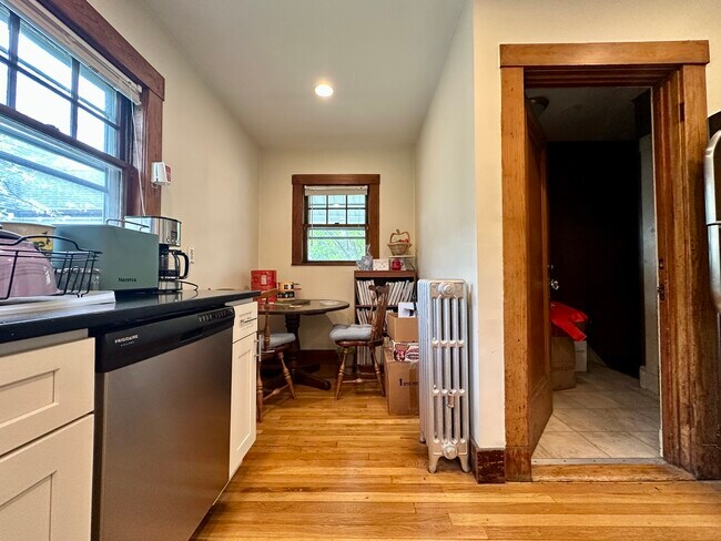 88 Oakland St, Unit 88 in Boston, MA - Building Photo - Building Photo