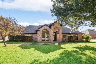 6814 Hyacinth Ln in Dallas, TX - Building Photo - Building Photo
