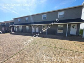1920 Sanford Dr in Little Rock, AR - Building Photo