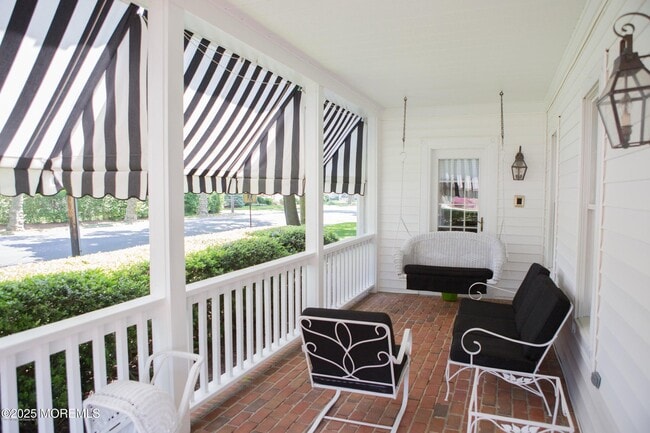 301 Ludlow Ave in Spring Lake, NJ - Foto de edificio - Building Photo