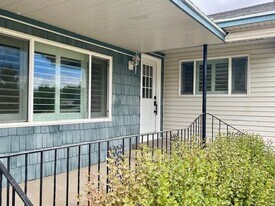 185 E South Weber Dr in Ogden, UT - Building Photo