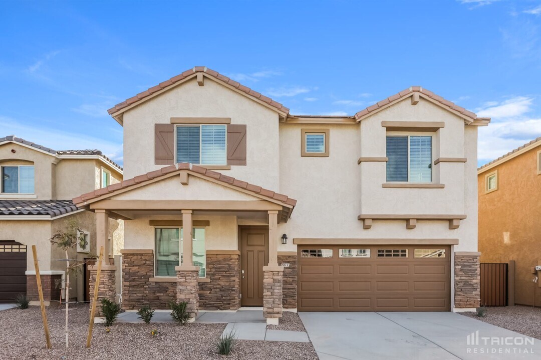 8633 E Posada Ave in Mesa, AZ - Building Photo